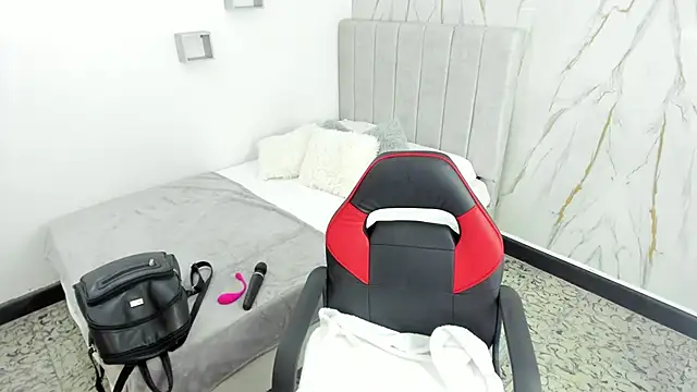 Amira mansour online show from October 25, 2025, 12:04 pm