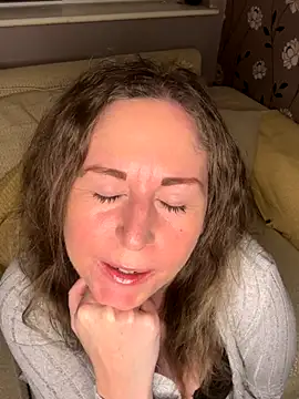 foxy-Chantelle online show from November 2, 2025, 10:48 pm