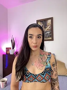  Emily Sands  online show from November 11, 2025, 6:58 pm