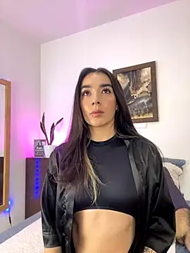  Emily Sands  online show from October 28, 2025, 5:01 pm