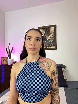  Emily Sands  online show from November 6, 2025, 4:00 pm