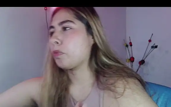 Snapshot of sofiazaf5 chatting on October 29, 2025, 2:38 pm sofiazaf5 online show from October 29, 2025, 2:38 pm