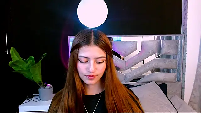 Snapshot of viky_evanss chatting on October 14, 2025, 7:25 pm viky evanss online show from October 14, 2025, 7:25 pm