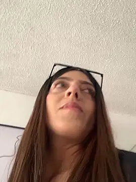 Snapshot of ElectraPink_ chatting on December 16, 2025, 12:42 pm ElectraPink online show from December 16, 2025, 12:42 pm