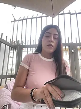 ElectraPink  online show from February 14, 2026, 1:22 pm