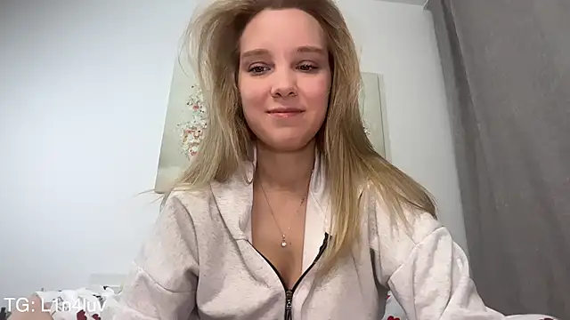 AIicaparkerc online show from March 19, 2026, 2:28 pm