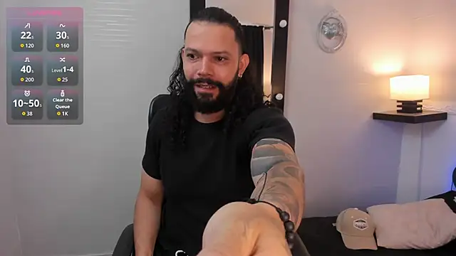 Snapshot of AlukardBig chatting on November 15, 2025, 12:53 pm AlukardBig online show from November 15, 2025, 12:53 pm