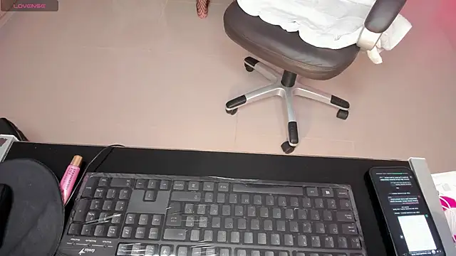 Snapshot of Gabriella_evans_ chatting on October 21, 2025, 10:25 am Gabriella evans online show from October 21, 2025, 10:25 am