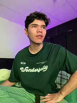 Snapshot of Im_Camii chatting on February 8, 2026, 10:07 pm Im Camii online show from February 8, 2026, 10:07 pm