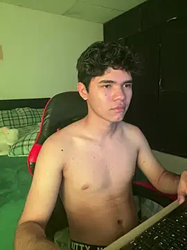 Snapshot of Im_Camii chatting on February 21, 2026, 6:43 pm Im Camii online show from February 21, 2026, 6:43 pm