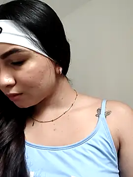 sophia salazar18 online show from October 24, 2025, 5:23 pm