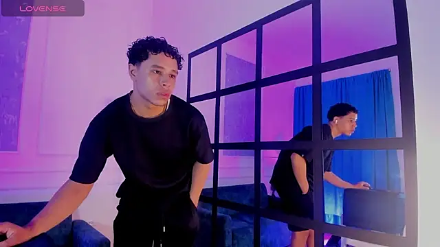 Adrian Volt online show from November 6, 2025, 2:59 am