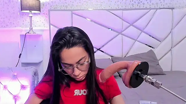 GabbiePrice online show from May 9, 2026, 11:24 am