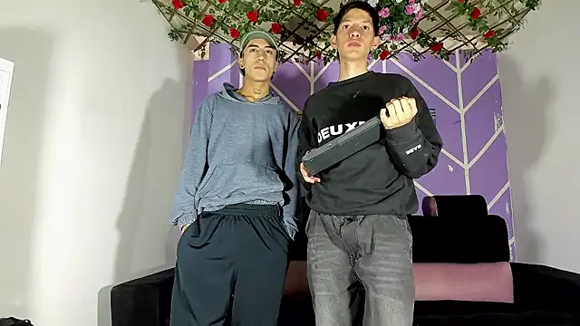 heyy noah11 online show from January 18, 2026, 1:36 pm