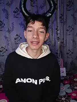 heyy noah11 online show from November 13, 2025, 3:10 am