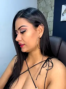  Isabella 1 online show from October 25, 2025, 2:33 am