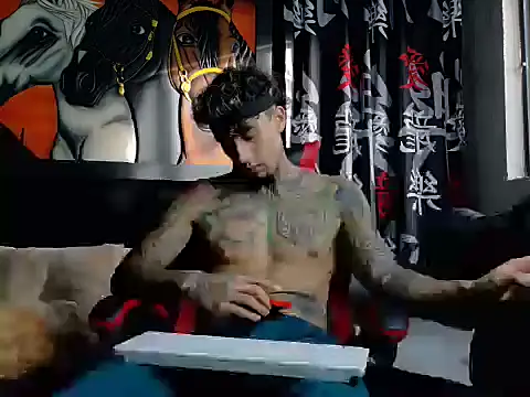 Snapshot of Molotov_Explosive chatting on October 27, 2025, 9:38 pm Molotov Explosive online show from October 27, 2025, 9:38 pm