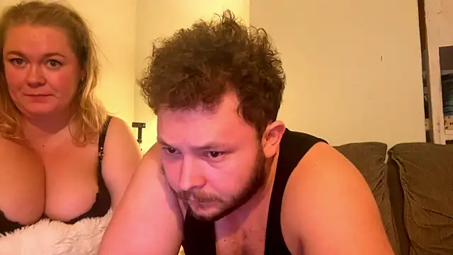 Snapshot of CurvyMilfWithBigJugs chatting on October 18, 2025, 5:53 am CurvyMilfWithBigJugs online show from October 18, 2025, 5:53 am