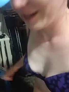 Snapshot of creamycouple69 chatting on May 28, 2026, 1:50 pm creamycouple69 online show from May 28, 2026, 1:50 pm