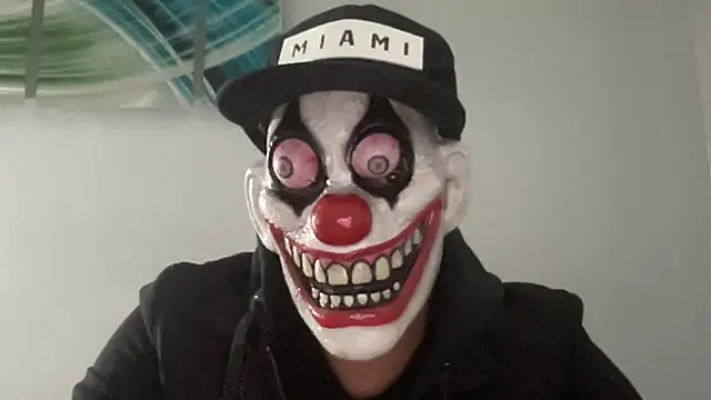 ChillNSpill online show from October 31, 2025, 5:42 pm