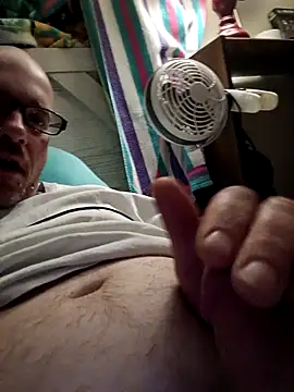 kingkill33666 online show from October 13, 2025, 4:14 am