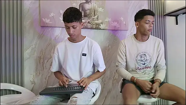 Snapshot of EMPIRE_BOYS1 chatting on February 20, 2026, 10:44 pm EMPIRE BOYS1 online show from February 20, 2026, 10:44 pm