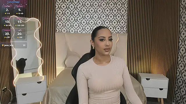 BEELLA TAY1 online show from October 25, 2025, 12:39 pm