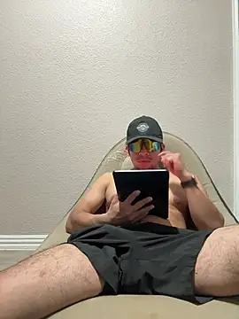 Snapshot of sniper2801 chatting on August 5, 2026, 10:59 pm sniper2801 online show from August 5, 2026, 10:59 pm