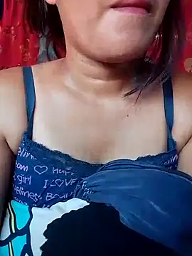 sweet lara33 online show from November 11, 2025, 7:58 am