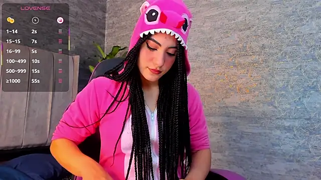 odett rivas  online show from October 29, 2025, 1:59 am