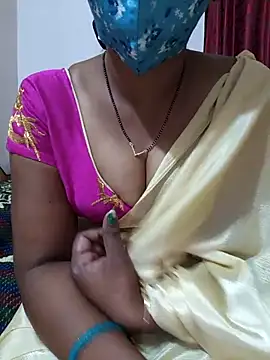 Snapshot of Best_Kannada_Couple chatting on October 14, 2025, 5:35 pm Best Kannada Couple online show from October 14, 2025, 5:35 pm