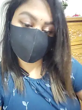 Tanha18 online show from October 15, 2025, 7:11 pm