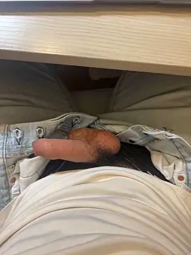 Nonlos00 online show from November 7, 2025, 5:06 pm