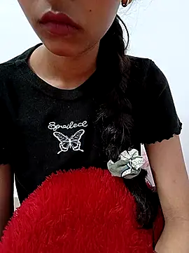 Mustardqueen online show from October 31, 2025, 6:59 pm