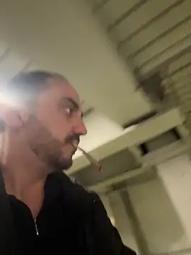 AlexGogo23 online show from April 21, 2026, 4:19 am