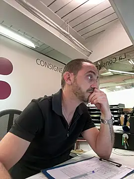 AlexGogo23 online show from April 29, 2026, 3:16 pm