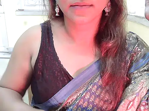 Snapshot of Model_Srinika chatting on October 31, 2025, 4:09 am Model Srinika online show from October 31, 2025, 4:09 am