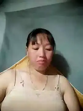 Snapshot of Yanmey chatting on November 25, 2025, 11:21 am Yanmey online show from November 25, 2025, 11:21 am