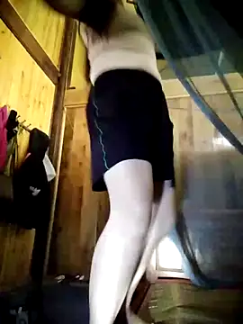 Snapshot of Yanmey chatting on October 22, 2025, 4:34 am Yanmey online show from October 22, 2025, 4:34 am