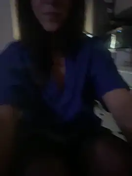 CrissmainH online show from October 16, 2025, 8:11 am