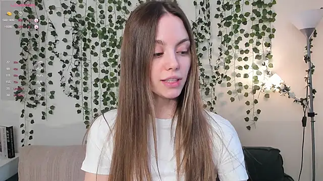 Snapshot of sweet_and_flirt chatting on October 21, 2025, 7:41 am sweet and flirt online show from October 21, 2025, 7:41 am