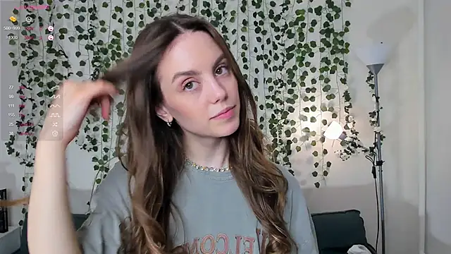 Snapshot of sweet_and_flirt chatting on October 31, 2025, 7:16 am sweet and flirt online show from October 31, 2025, 7:16 am