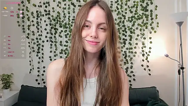 Snapshot of sweet_and_flirt chatting on October 16, 2025, 7:27 am sweet and flirt online show from October 16, 2025, 7:27 am