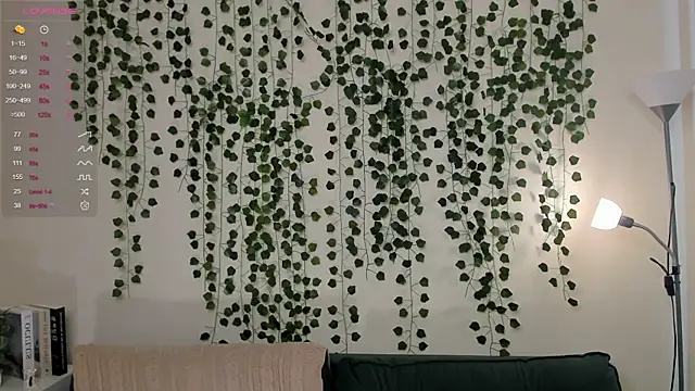 Snapshot of sweet_and_flirt chatting on October 18, 2025, 7:10 am sweet and flirt online show from October 18, 2025, 7:10 am