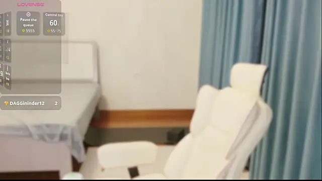 yiyi 3523 online show from February 28, 2026, 11:21 am