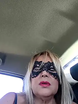 Monellaxx online show from April 18, 2026, 11:45 am