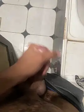 Snapshot of chikorkomdz chatting on November 13, 2025, 9:51 pm chikorkomdz online show from November 13, 2025, 9:51 pm