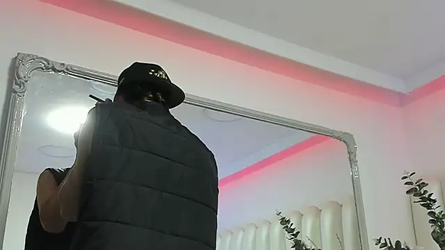 GaelCarter online show from October 31, 2025, 3:47 am