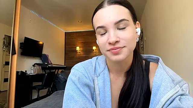 Tonnievi online show from October 13, 2025, 11:34 am