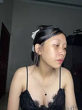 linh-lan1 online show from July 3, 2026, 2:12 pm